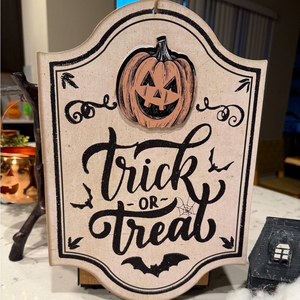 Trick or treat sign